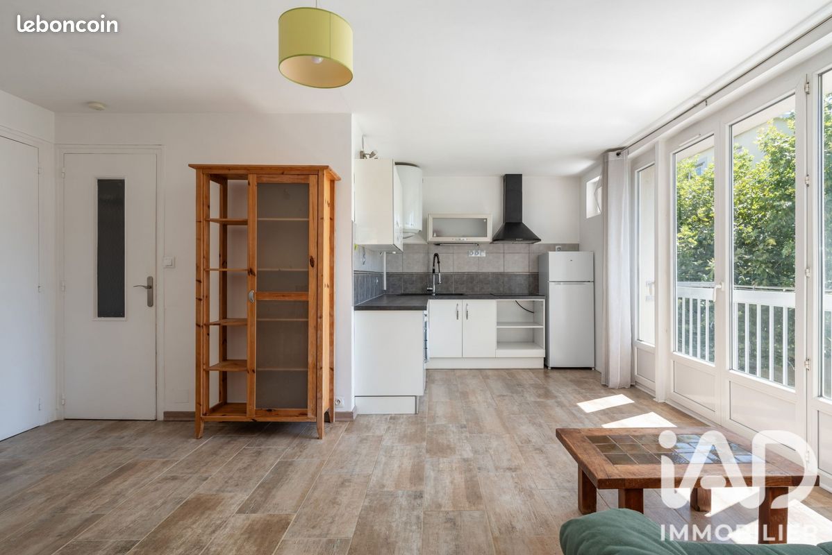 Appartement 3 pièces 44 m² · à Saint-Martin-d'Hères · 44 m² · 119 000 €