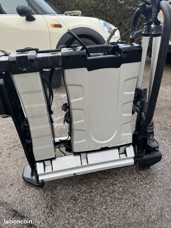 Porte-vélos Thule EasyFold XT - 934 pour 3 vélos (image 2)