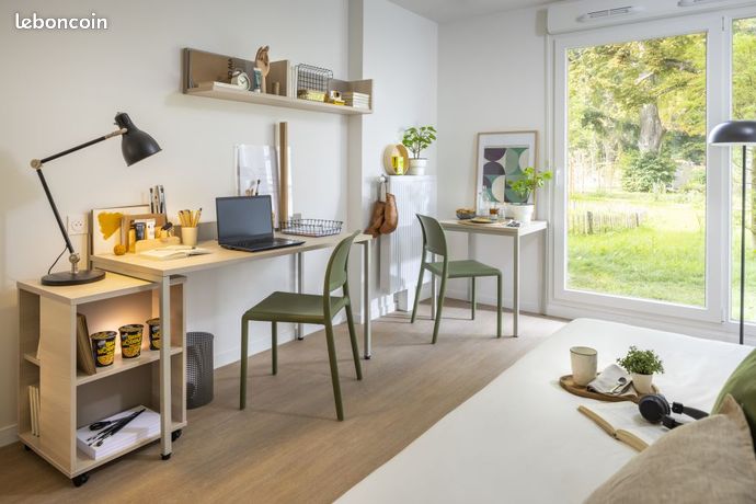 Studio disponible à 10 minutes à pied du centre-ville