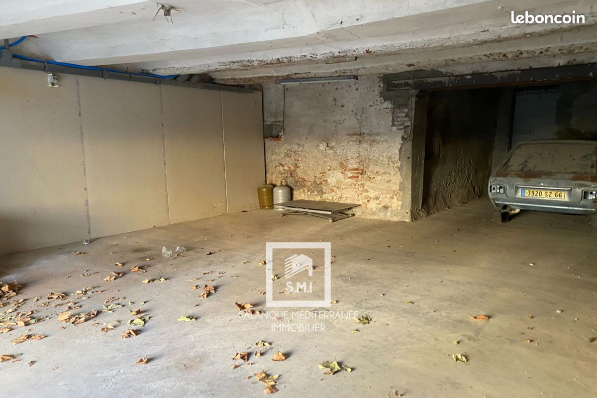 Parking 60 m² · à Saint-Estève · 60 m² · 310 €/mois