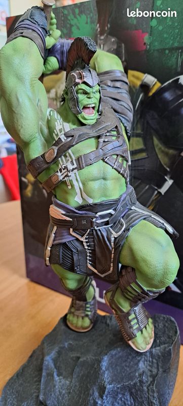 Statuette Résine Hulk - Scène Du Film Thor Ragnarok - HULK Gallery - Occasion