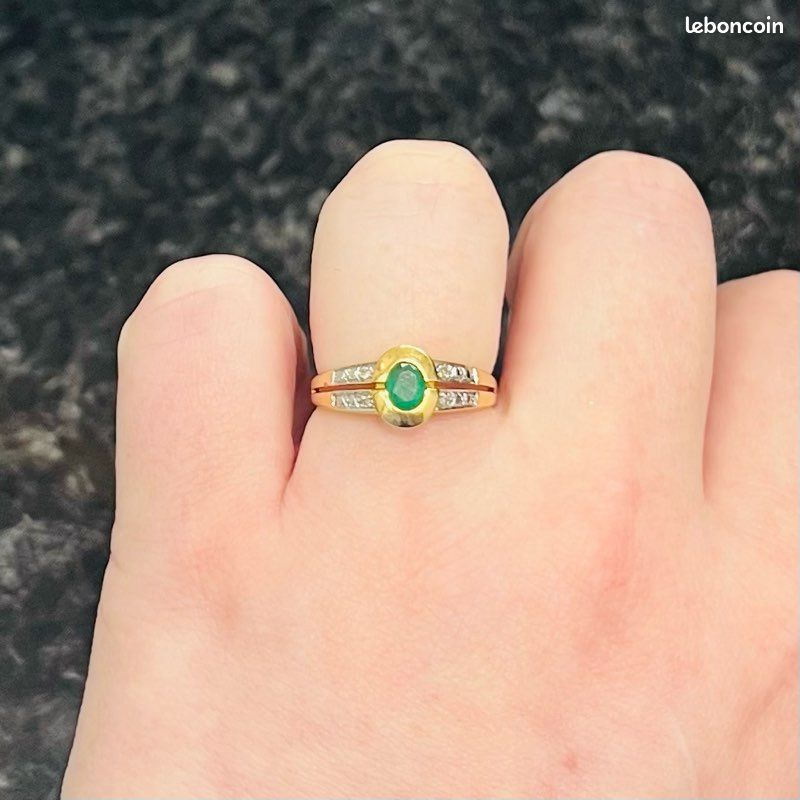 Bague Ancienne En Or 18 Carats Sertie De Verreries - Occasion à Prix Attractif