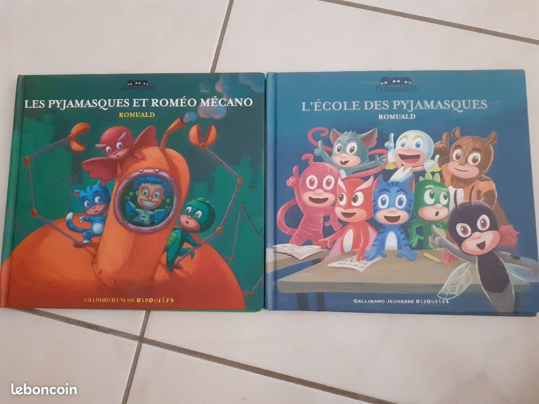 2 livres "pyjamasques" avec dessins d'origine Gallimard (image 1)