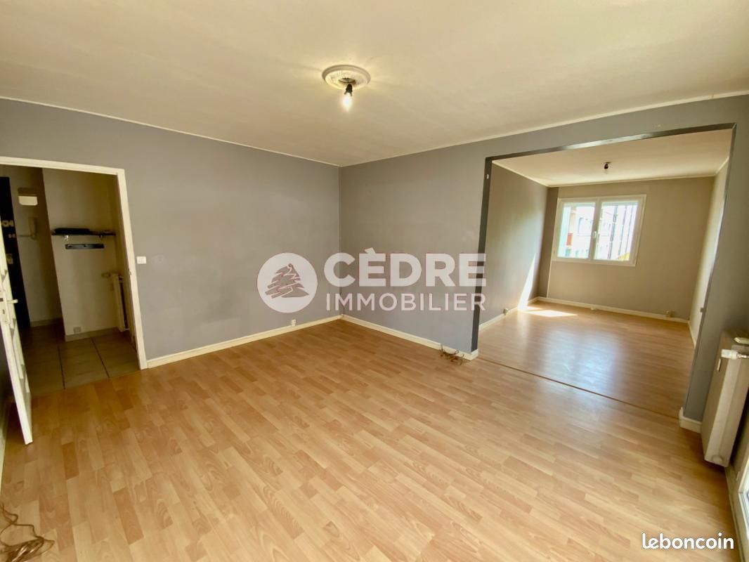 Appartement 3 pièces 77 m² · à Orléans · 77 m² · 110 000 €