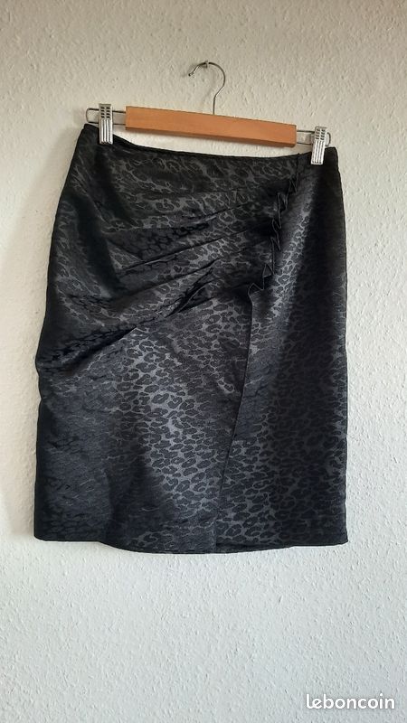 Jupe fendue 34 neuve avec étiquette (image 1)