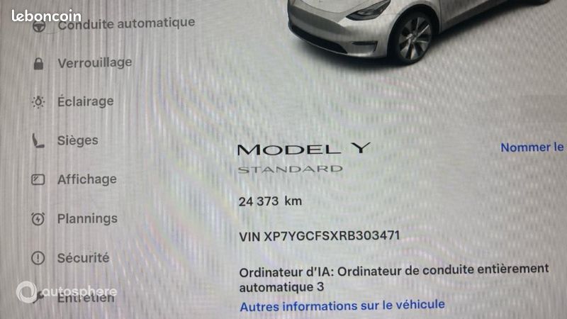 Tesla Model Y Standard RWD (image 10)