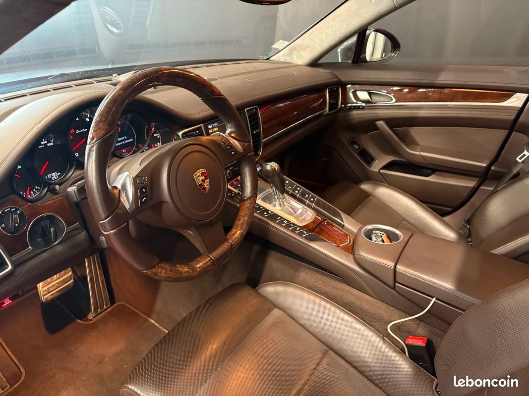 PORSCHE PANAMERA Turbo V8 4.8 500 PDK CÉRAMIQUES/TOIT OUVRANT/SUIVI PORSCHE (image 13)