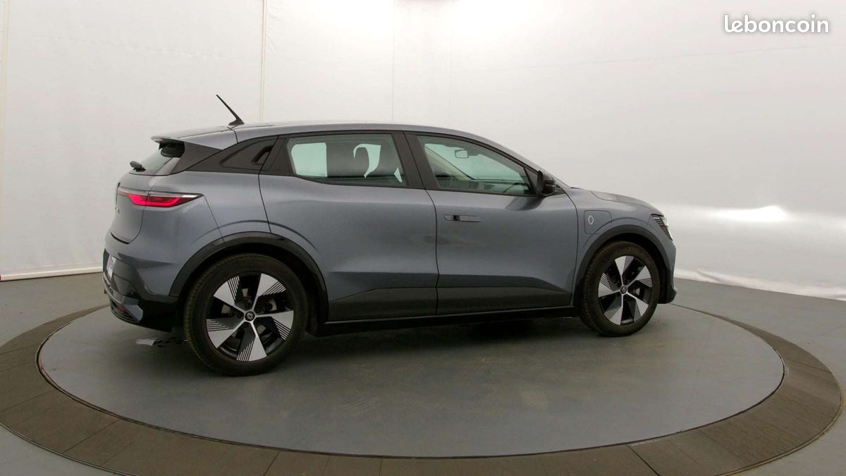 Renault megane e tech ev60 220 ch optimum charge equilibre (image 11)