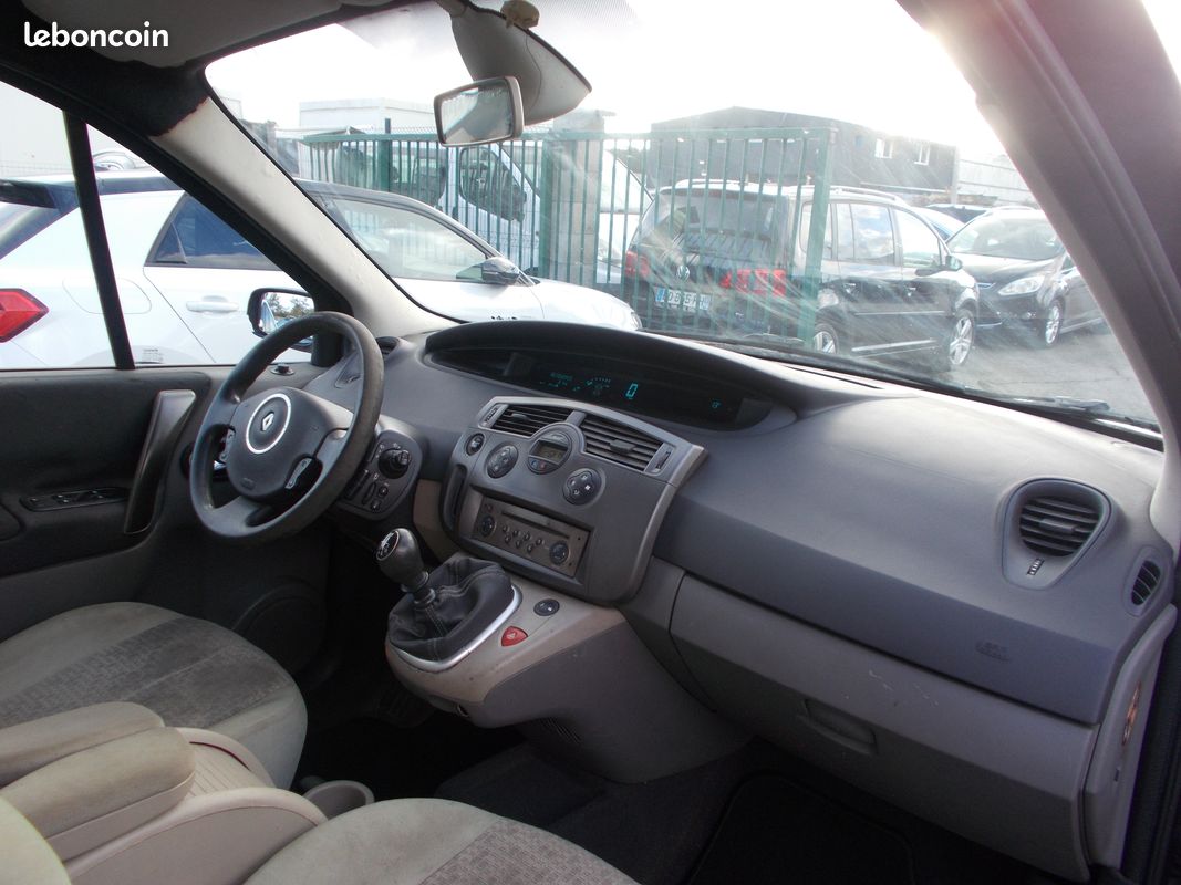 RENAULT SCENIC II 1.9l DCI 130CH EXPRESSION (image 3)