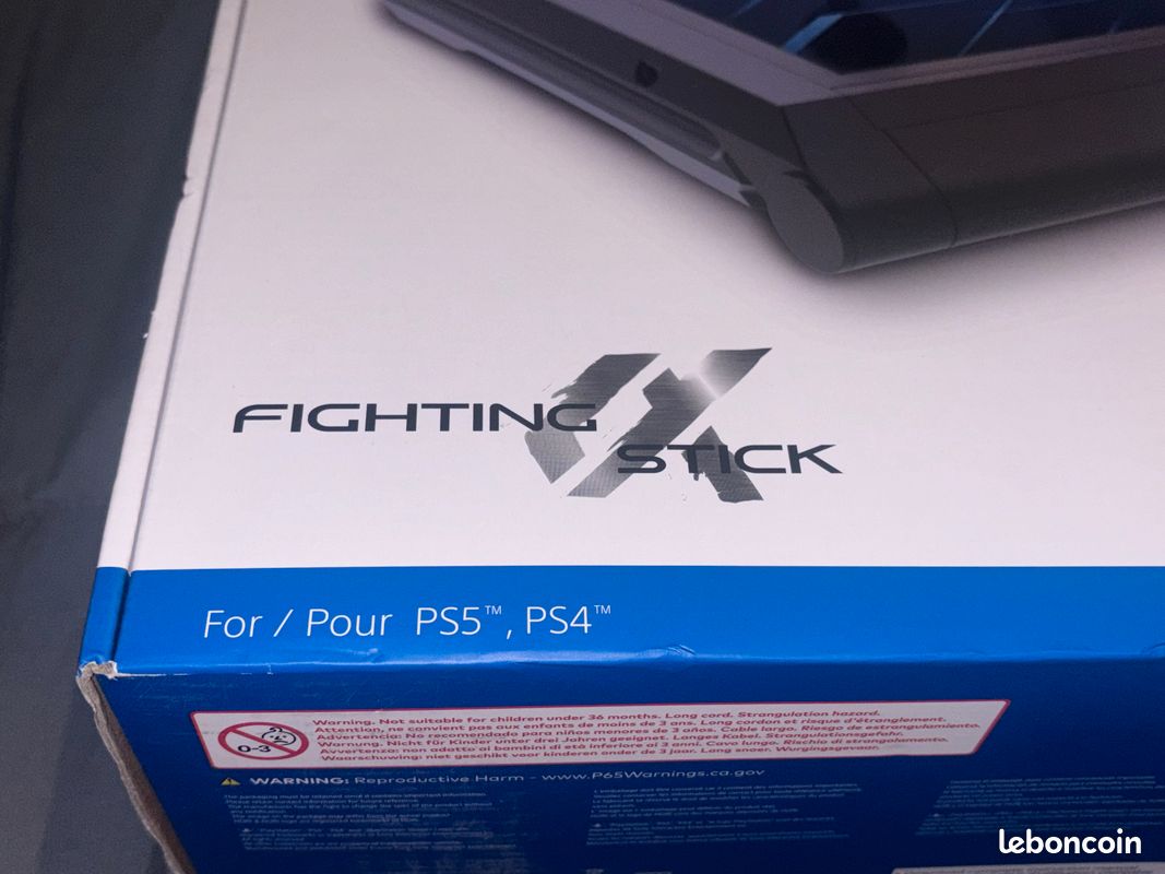 Fighting stick hori neuf sous scéllé pour ps5 et ps4 (image 3)