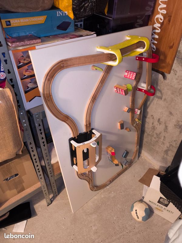 Circuit en bois enfant (image 1)