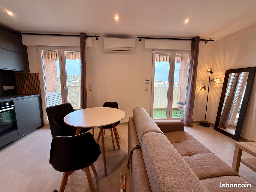 Appartement 1 pièce 30 m² · à Saint-Laurent-du-Var · 30 m² · 950 €/mois