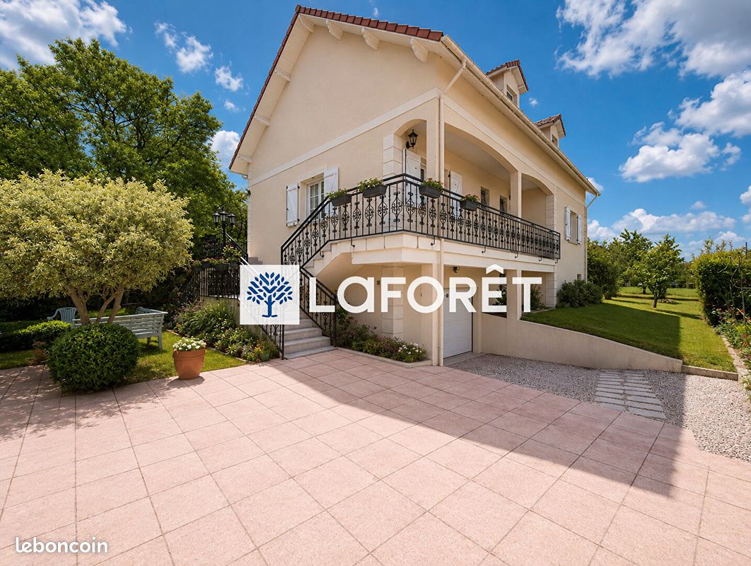 Maison 7 pièces 121 m² · à Provins · 121 m² · 311 000 €