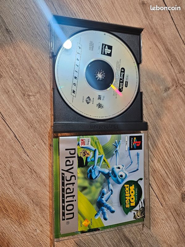 Jeu 1001 Pattes (Platinum) Sur PS1 - Version Française Complète, état Correct, Jeu Rétro