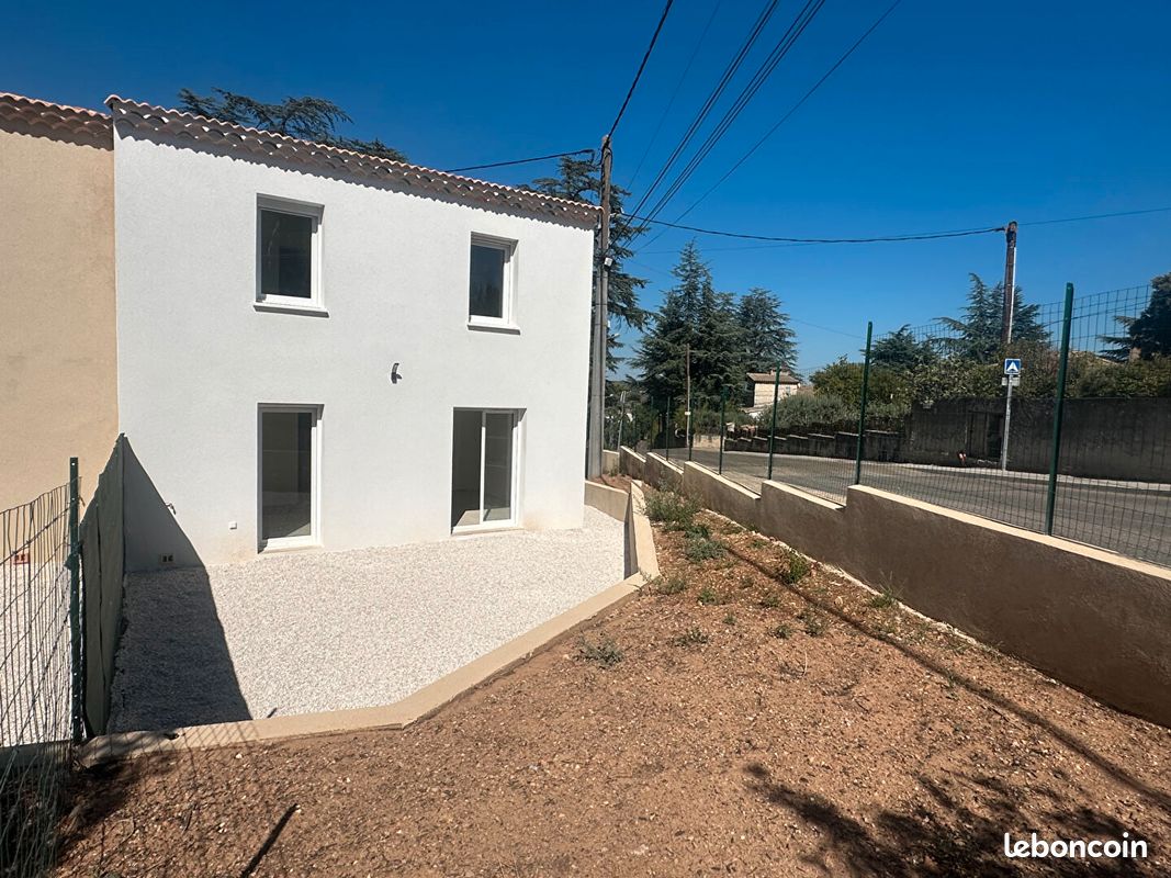 Maison 5 pièces 77 m² · à Saint-Maximin-la-Sainte-Baume · 77 m² · 310 000 €