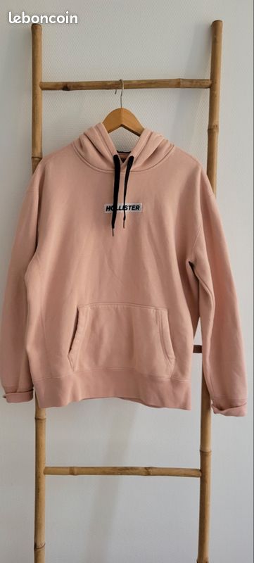 Hollister Clothing Hollister Long Sleeve Rose Sweat Hollister Rose