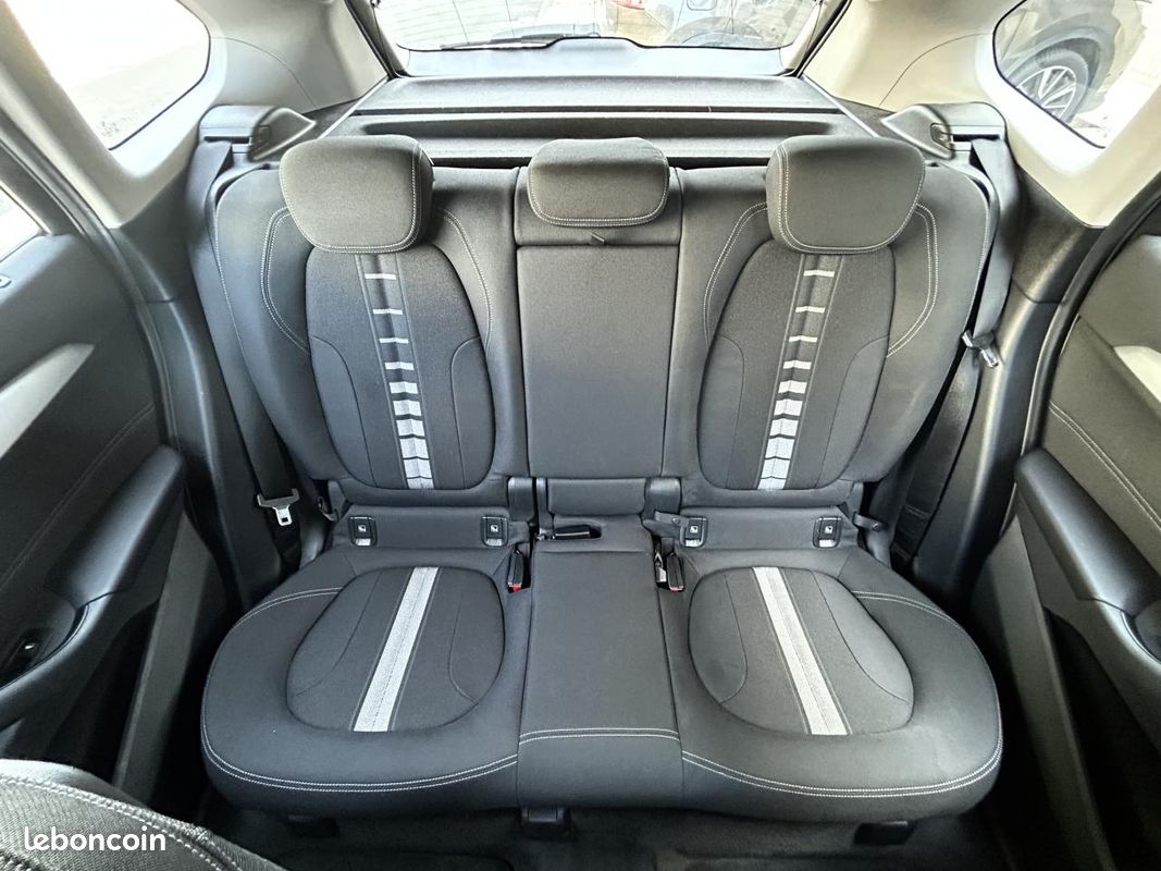 BMW X1 sDrive 18i BVA DKG F48 LOUNGE (image 17)
