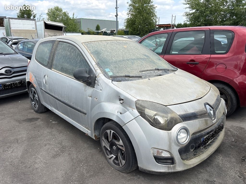 Porte Clio POIGNEE DE PORTE INTERIEURE AVANT DROITE PASSAGER