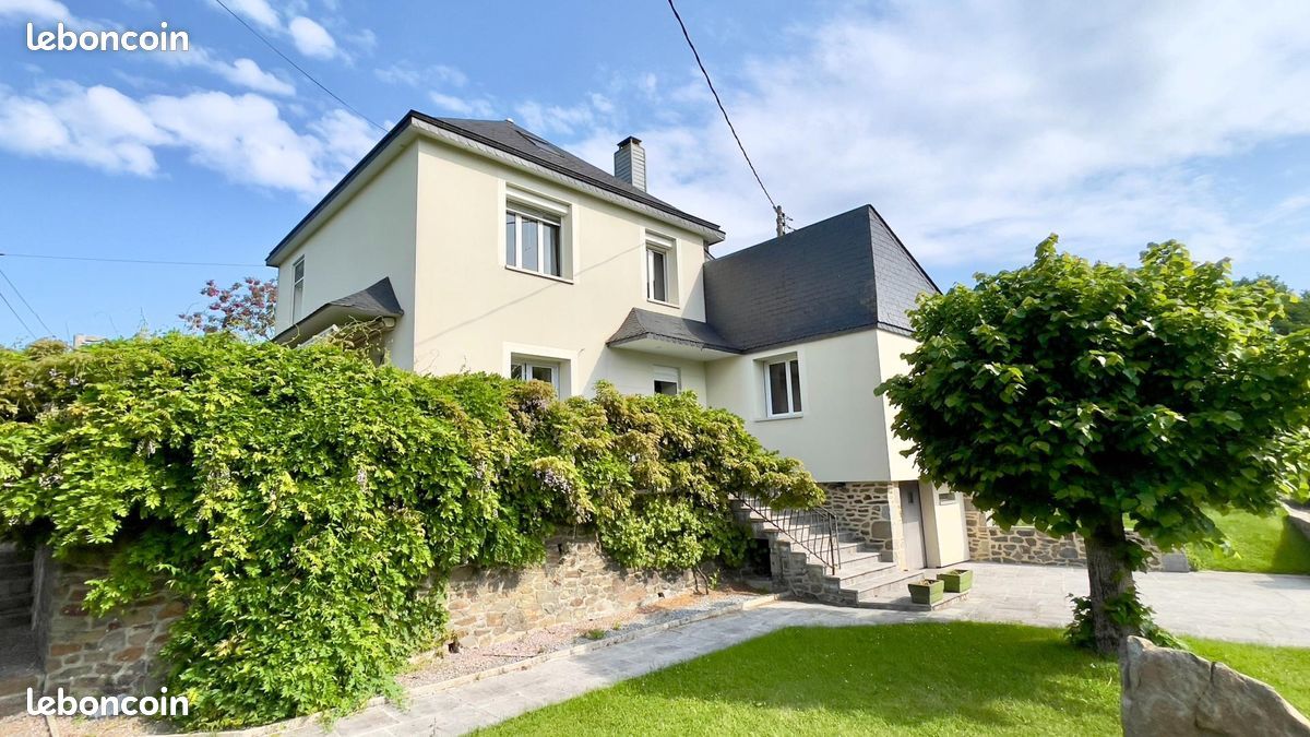 Maison 5 pièces 127 m² · à Aron · 127 m² · 237 000 €