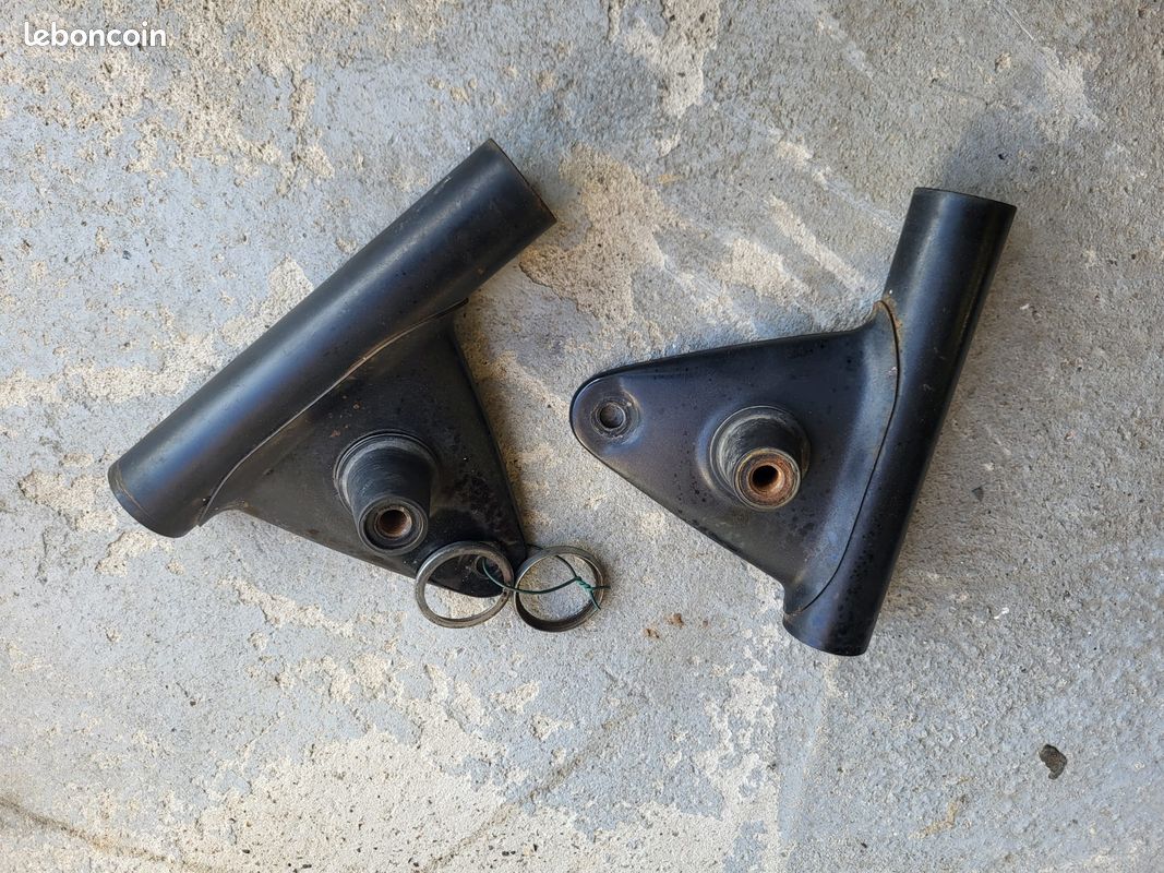 Supports De Phare SUZUKI 125 TS (1976) - Pour Restauration Moto Ancienne - Occasion Fonctionnel