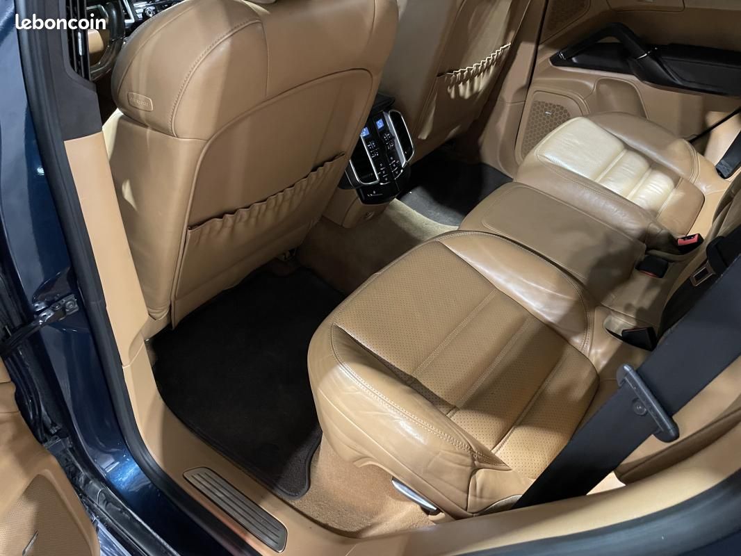 Porsche Cayenne GTS V8 4.2 420CH -TOIT OUVRANT-CAMERA DE RECUL-GARANTIE 12 MOIS- (image 34)
