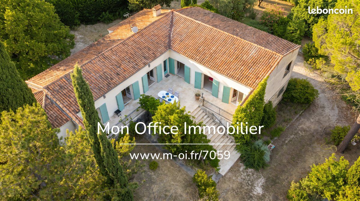 Maison 8 pièces 212 m² · à Éguilles · 212 m² · 1 045 000 €