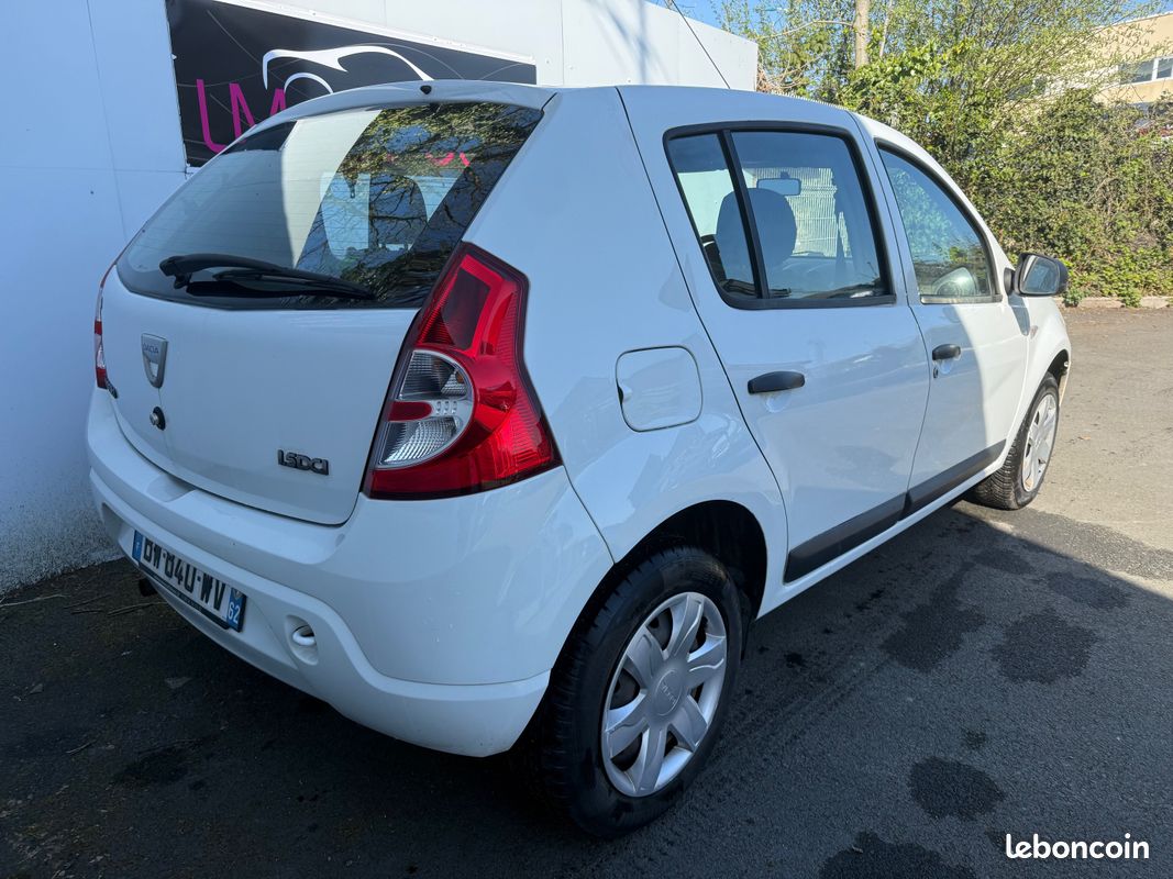 Dacia Sandero 1.5 Dci 70 Ambiance + Première Main (image 3)