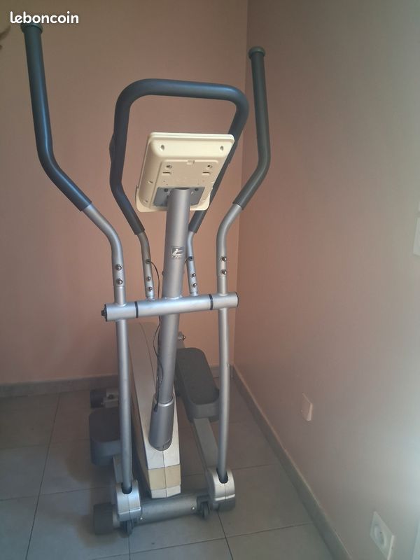 Vélo elliptique (image 1)