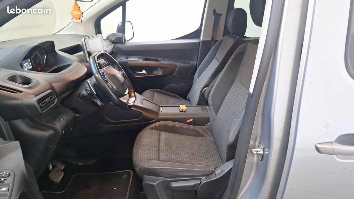 Peugeot rifter standard bluehdi 130 ss eat8 gt (image 12)