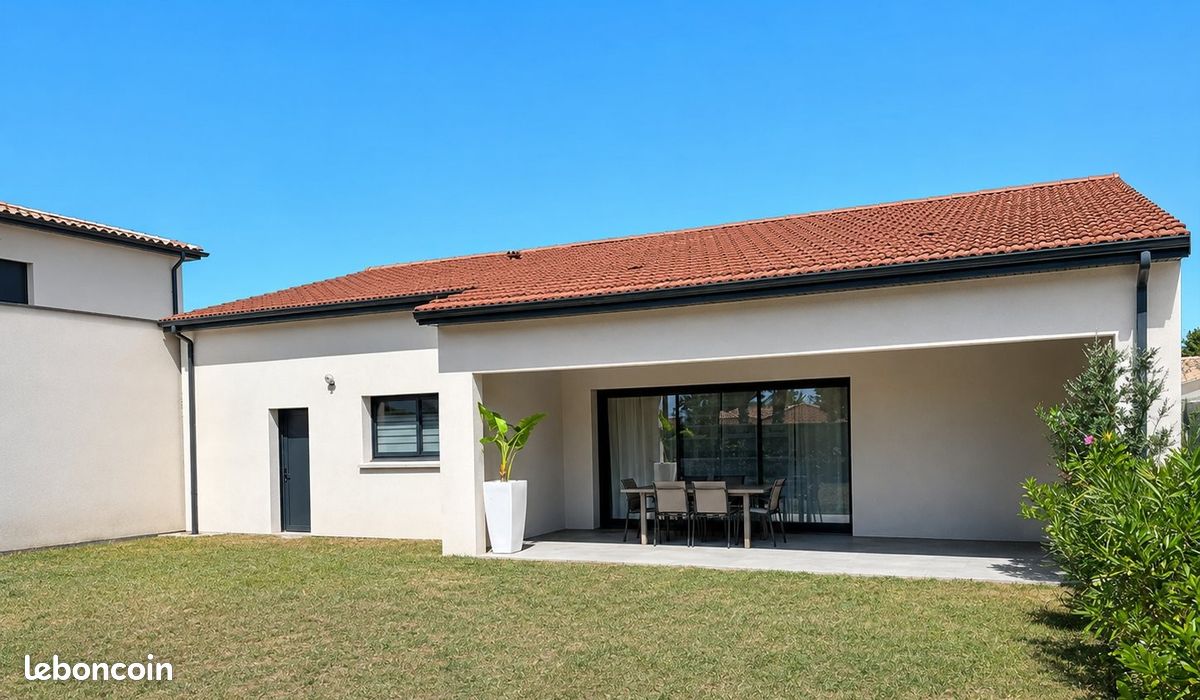 Maison 4 pièces 100 m² · à Montélimar · 100 m² · 889 €/mois
