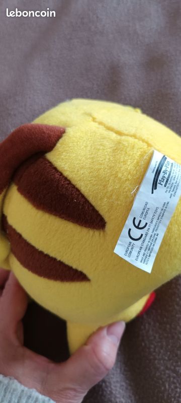 Peluche pokémon Pikachu (image 7)