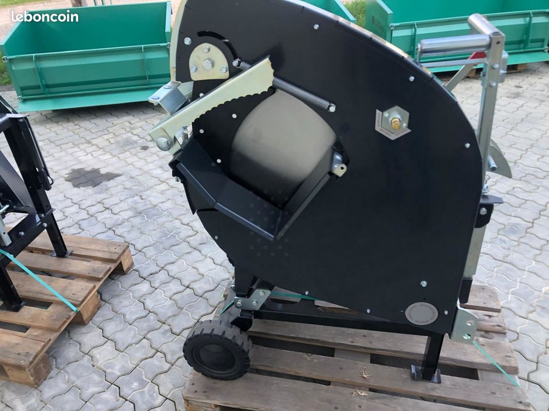 Balfor SHARK 700 (image 8)