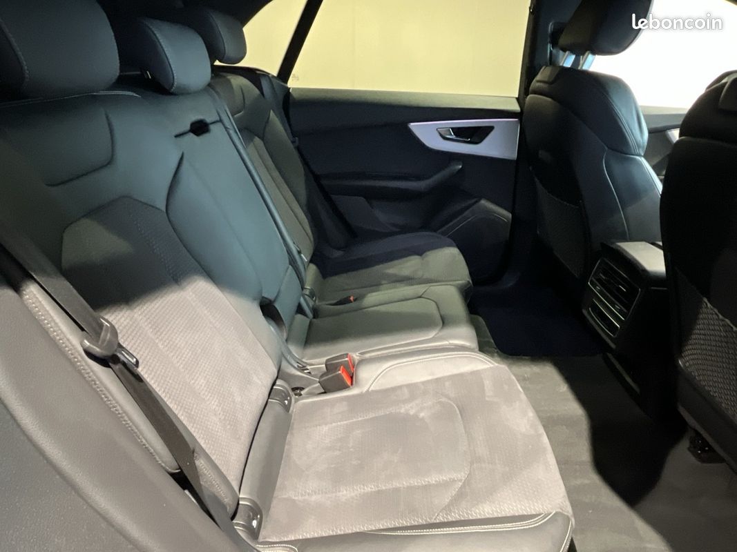 AUDI Q8 55 TFSI e 381 Tiptronic 8 Quattro S line (image 25)