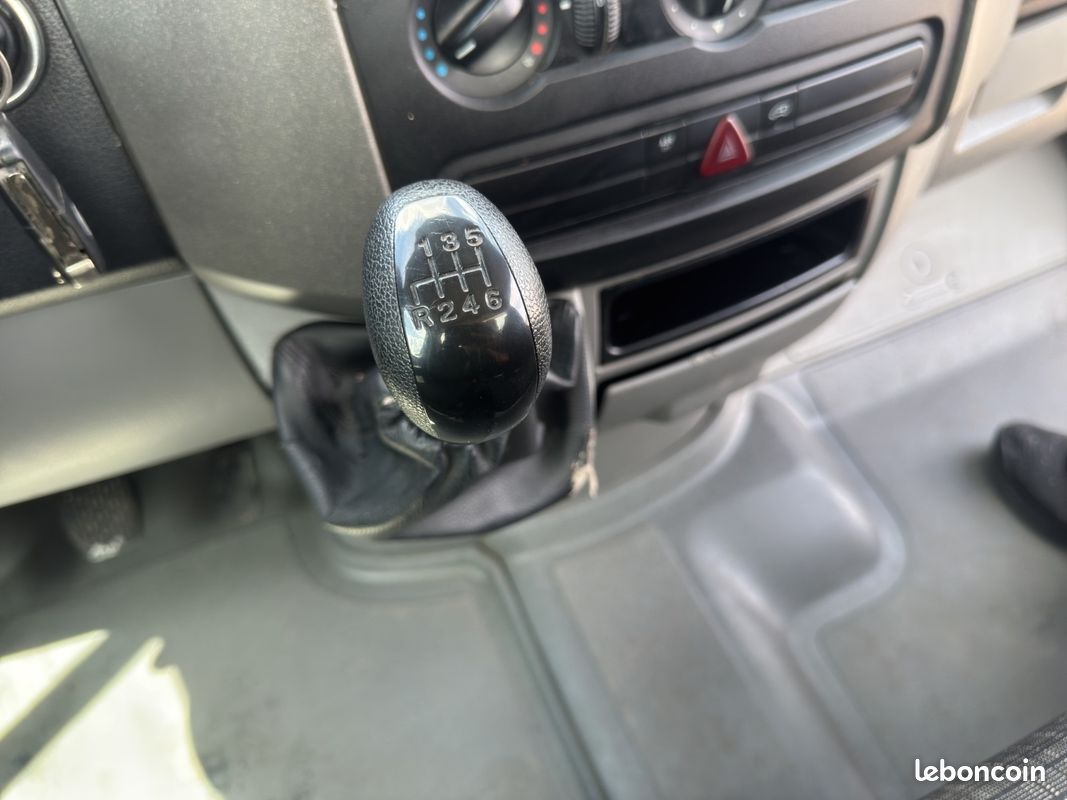VOLKSWAGEN CRAFTER COMBI SURELEVE Crafter 35 4325 2.5 TDI 109 (image 10)
