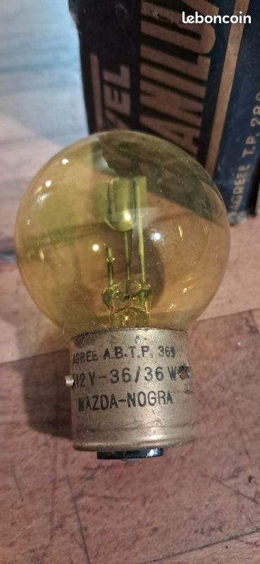 AMPOULE 6 VOLTS 45W AXIAL NORMA BA21S 3 ERGOTS 1202 JAUNE NEUF COLLECTION