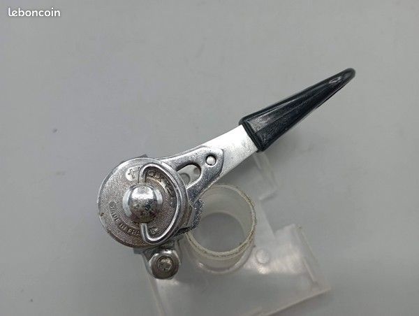 Leviers Et Manettes De Vitesse Huret Pour Vélo Vintage - Aluminium/acier, France Années 1970
