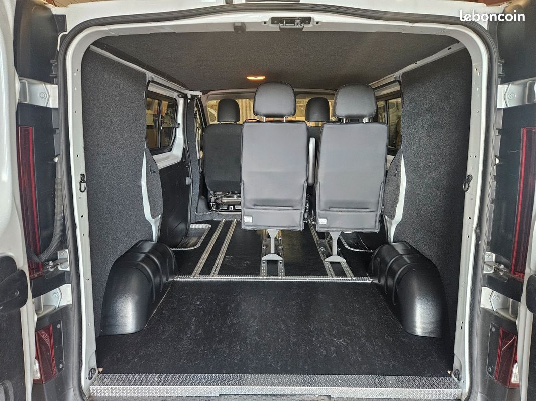 Renault Trafic 5 Places modulables (image 6)