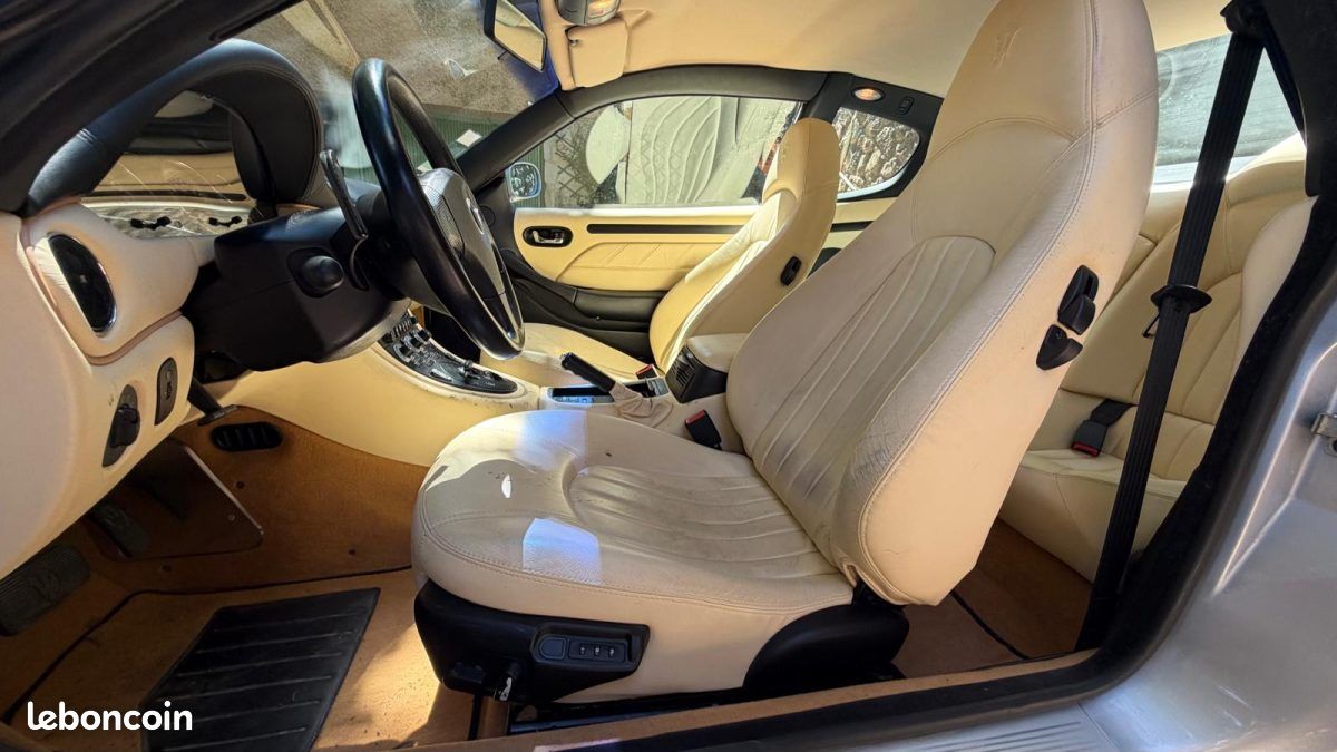 MASERATI COUPE 4200 GT V8 390cv (image 8)