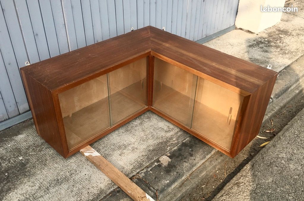 Etagère vitrine murale d'angle vintage, en bois & verre (image 1)