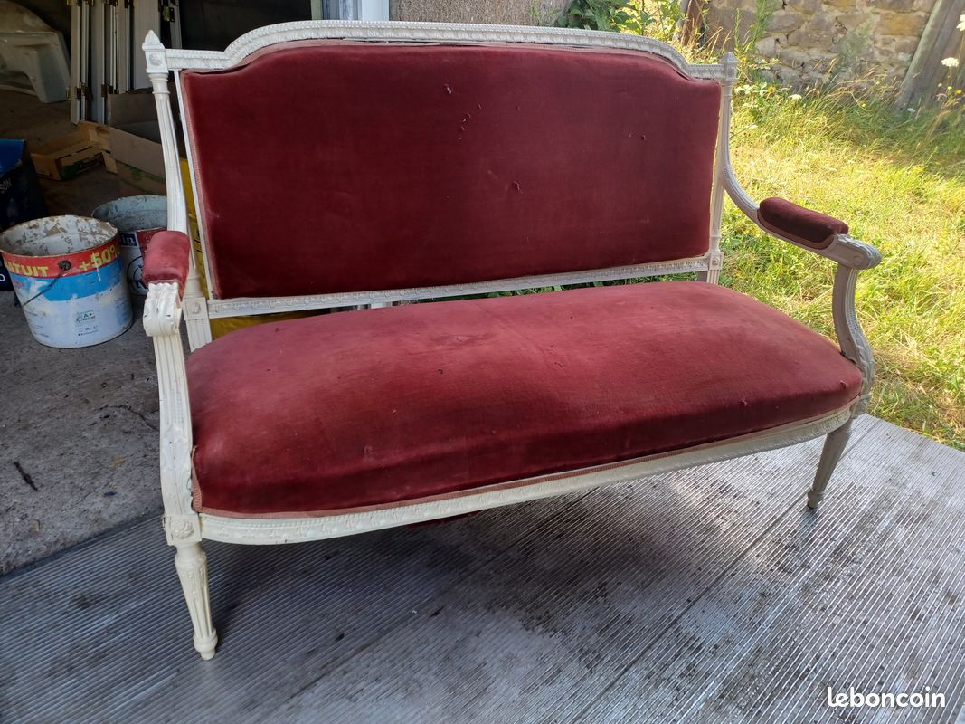 Banquette (image 1)