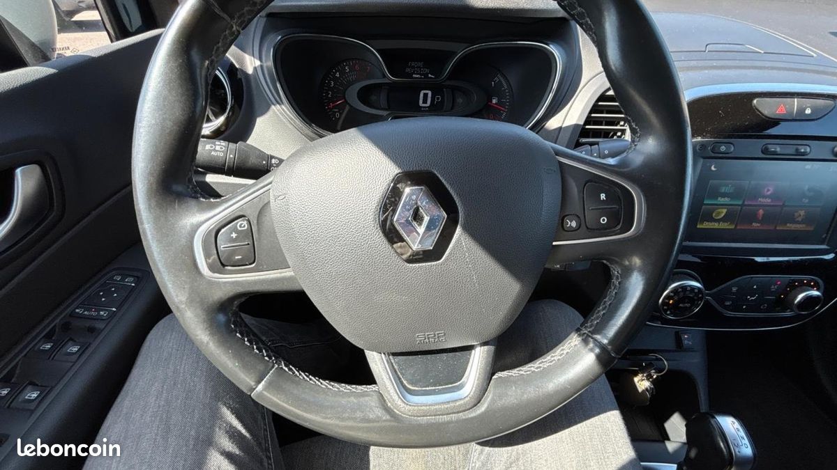 Renault Captur TCe 150 FAP EDC Intens (image 20)