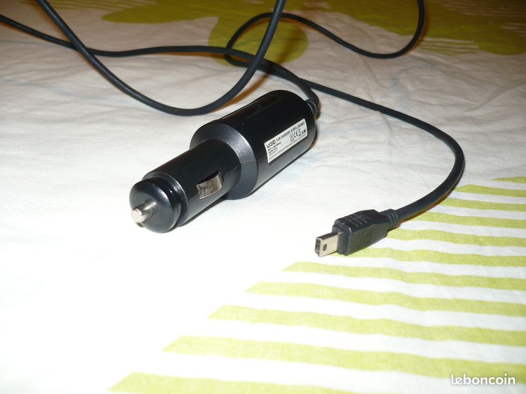 Chargeur Allume-cigare Voiture Mini USB Pour Airis T482/T483 - Témoin Lumineux - Neuf