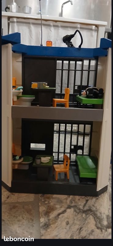 Playmobil commissariat (image 7)