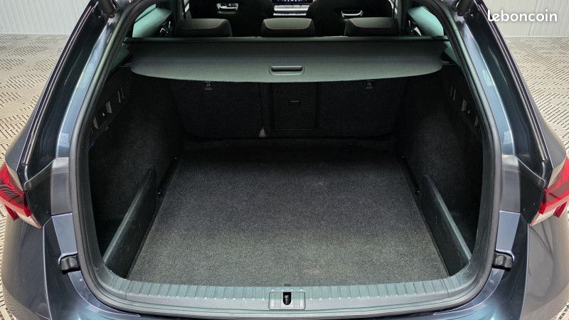 Skoda OCTAVIA COMBI 2.0 TDI 200CH RS DSG7 (image 15)