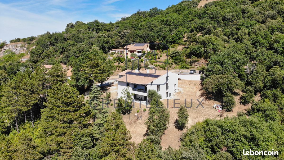 Maison 8 pièces 285 m² · à Saint-Péray · 285 m² · 890 000 €