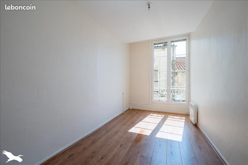 Appartement 3 pièces 78 m² - Saintes 17100 (image principale 3)