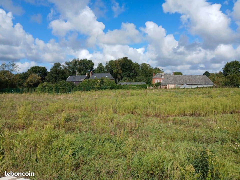 Terrain 800 m² · à Saint-Benoît-d'Hébertot · 82 100 €
