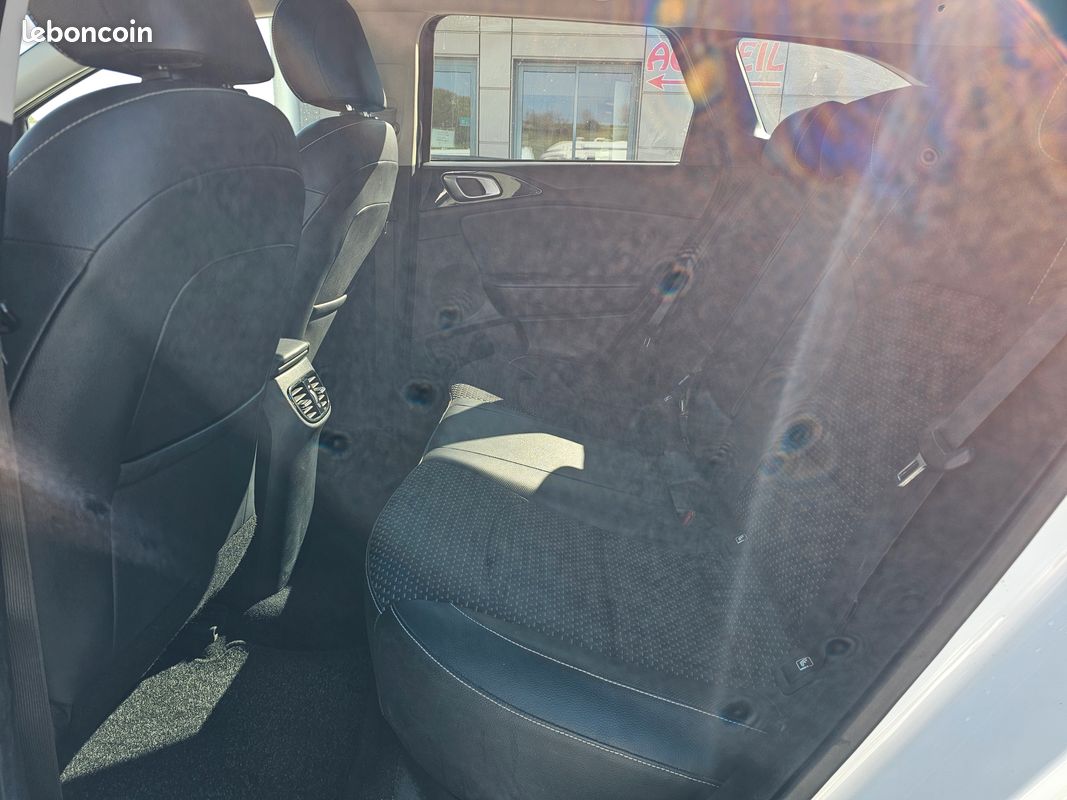 Kia ceed Sw 1.6 Crdi 136 ch Gt Line 07/2019 124600 kms (image 4)