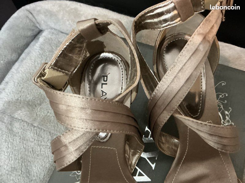 Nu-pieds beige, pointure 39 marque Playa (image 4)