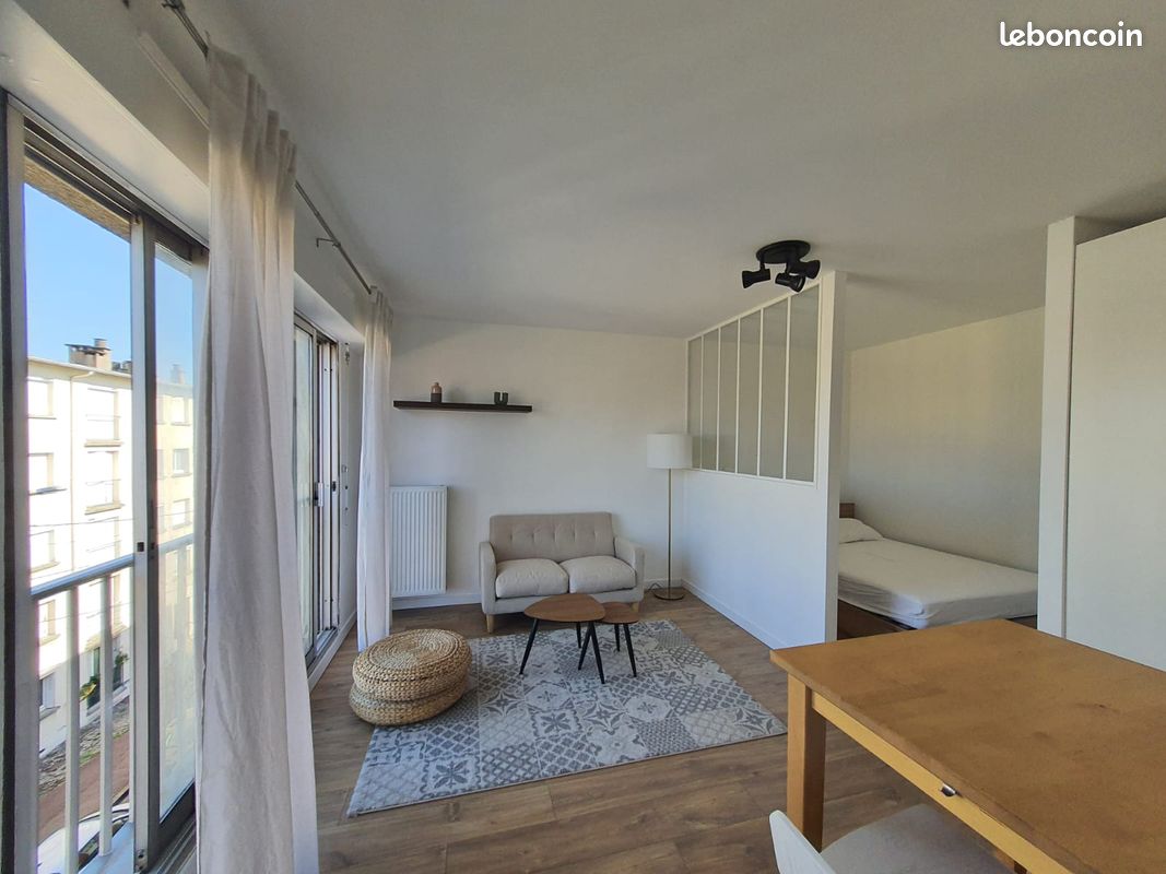 Location studio 30m2 meublé - Limoges 87100 Centre-Hôtel de Ville Emailleurs (image principale 0)
